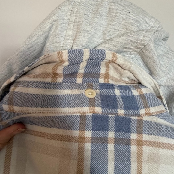 American Eagle Outfitters Blue and Tan Checkered Shirt Jacket - Picture 3 of 4